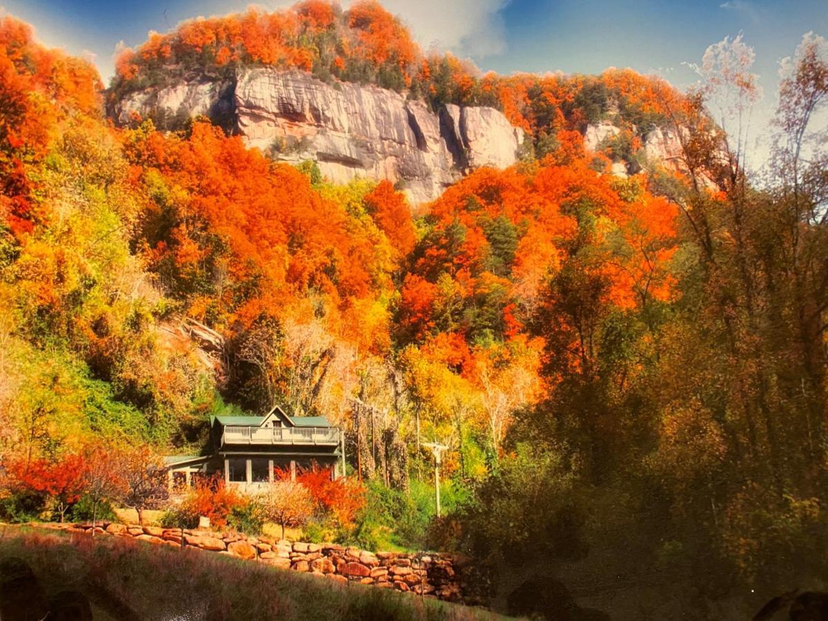Готель Chimney Rock Manor Екстер'єр фото